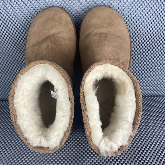 UGG Classic Mini II Boots Womens 8 Chestnut Leather Sheepskin Pull On Winter - Picture 8 of 11